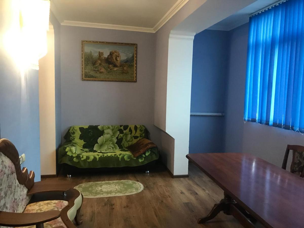 Mini Hotel Amra Pizunda Eksteriør bilde